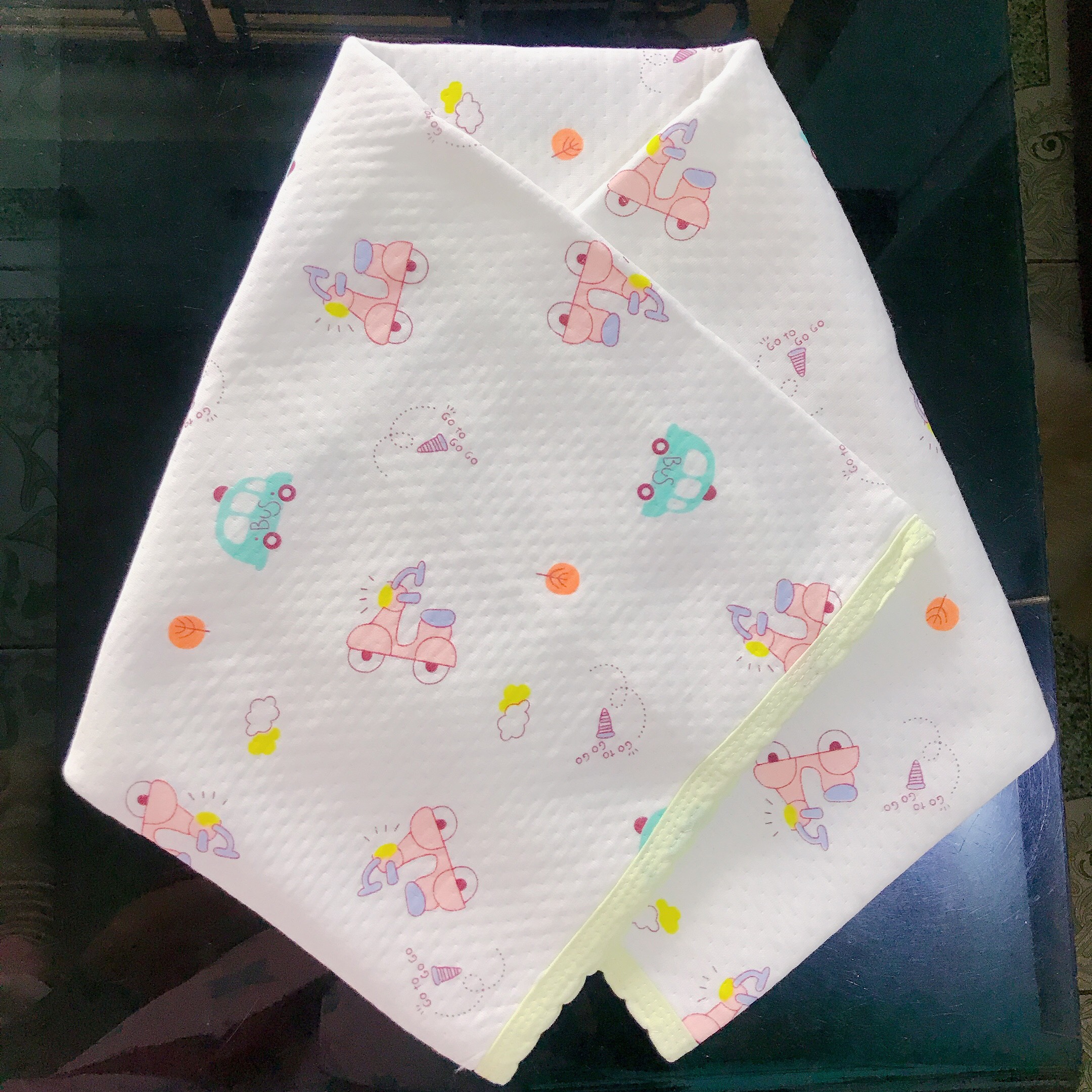 Chăn cotton bo viền 1m1 * 1m1 cho bé