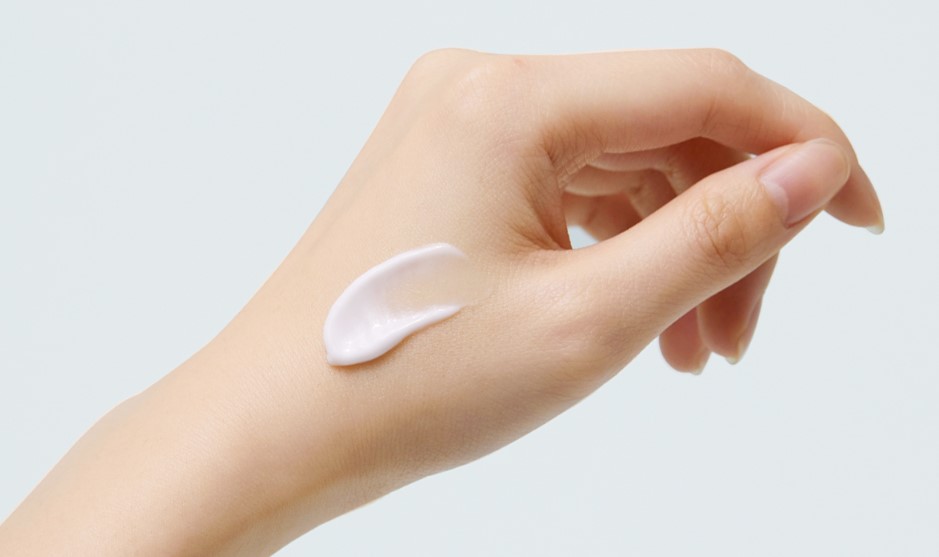 Kem mắt Jayjun Intensive Shining eyecream