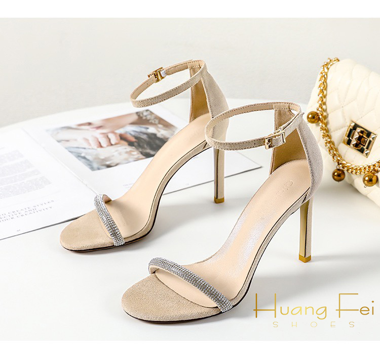 Giày sandal bít gót đính đá mã HF34 gót cao 7cm