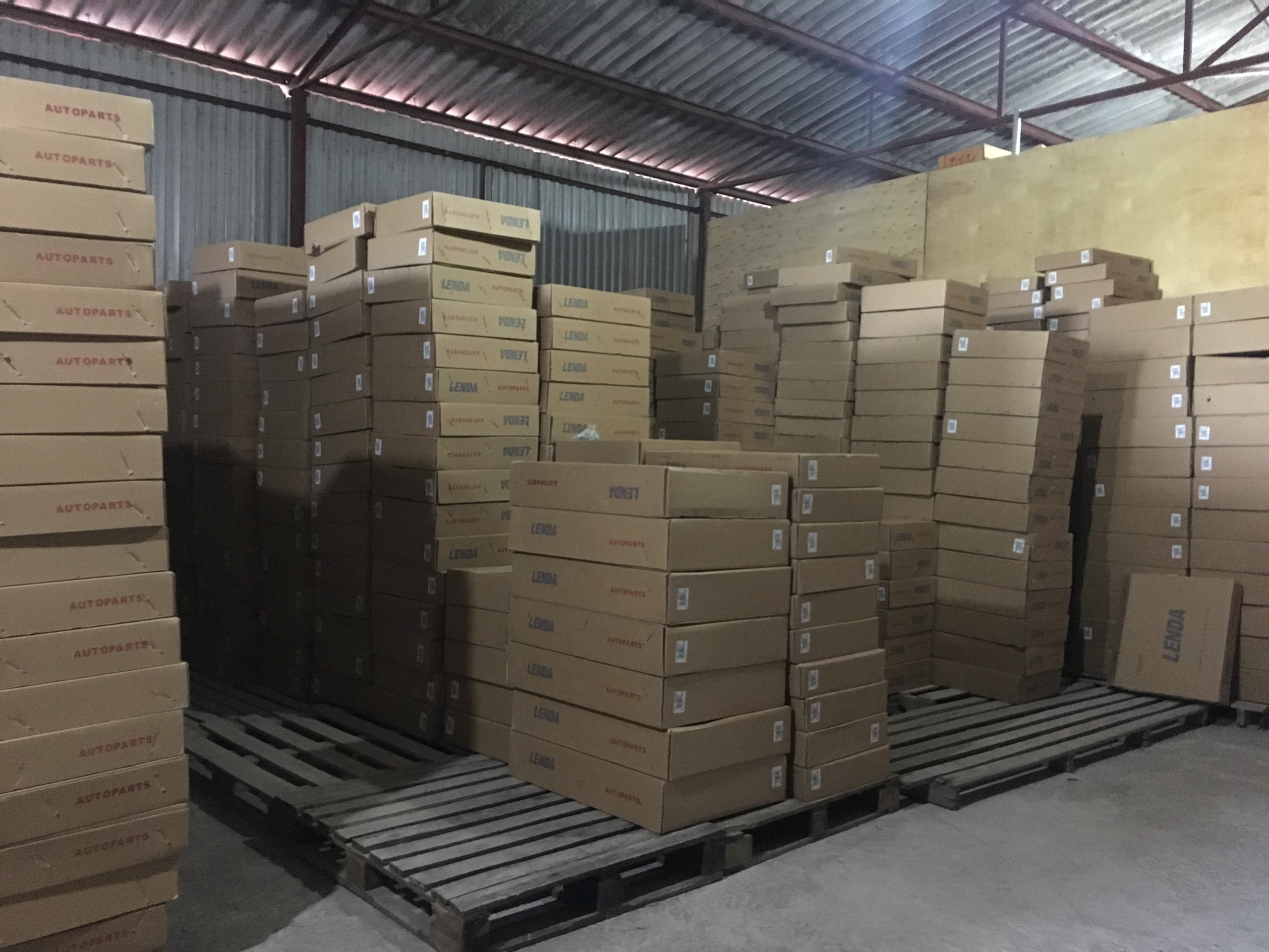 KÉT NƯỚC XE NUBIRA