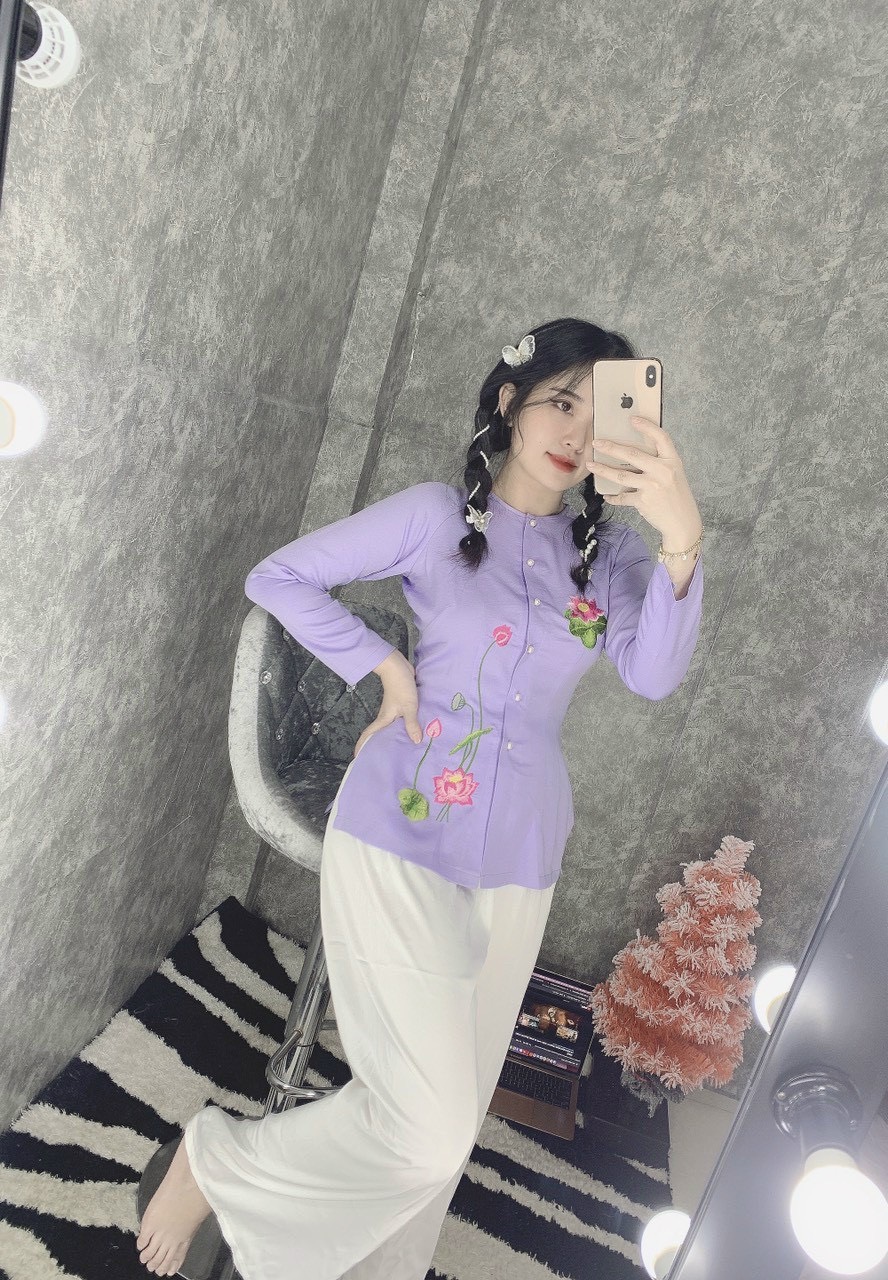Áo bà ba thêu hoa sen lụa tơ tằm
