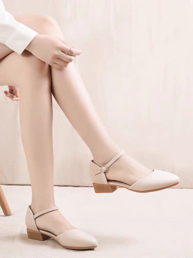 Giày Sandal Nữ 2p Mũi Vuông Dễ Đi E12