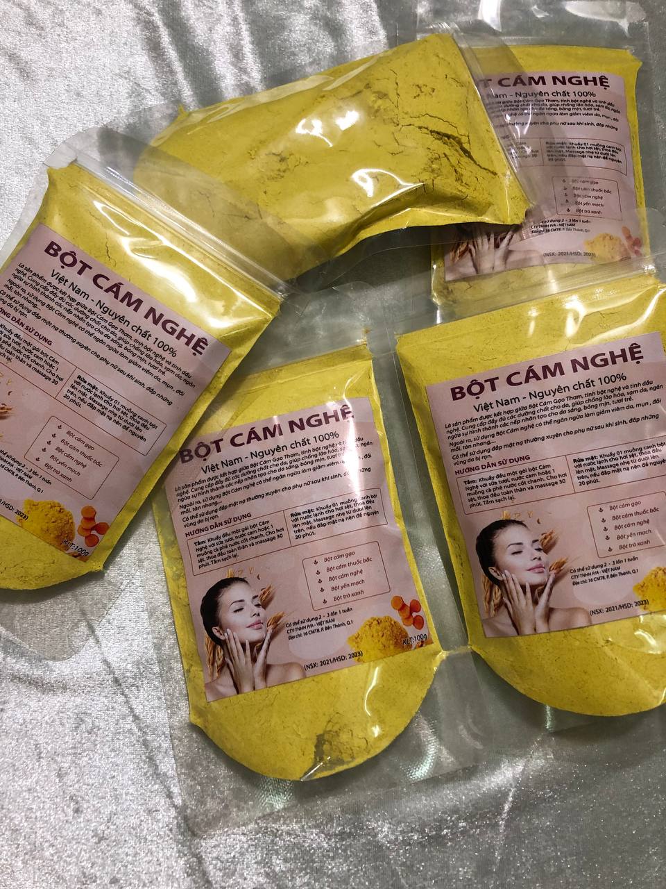 Bột cám nghệ đắp mặt 100g