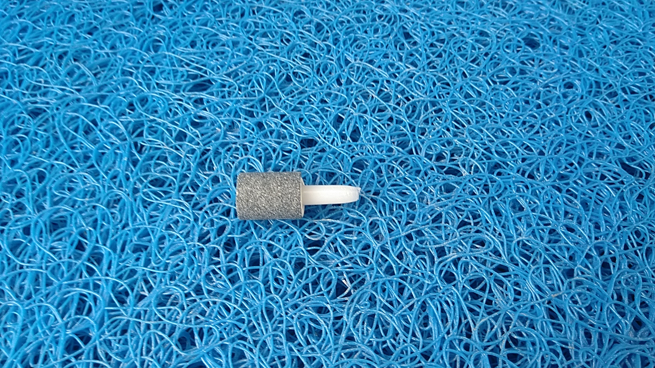 Đá sủi khí dùng cho hồ cá (Phụ kiện của máy sủi khí).