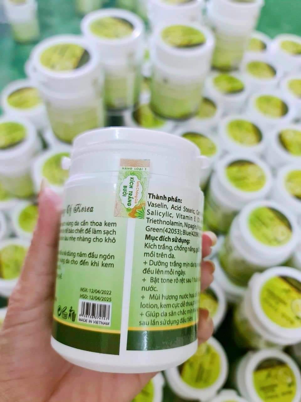 Kem Kích Trắng Da Bưởi 250g
