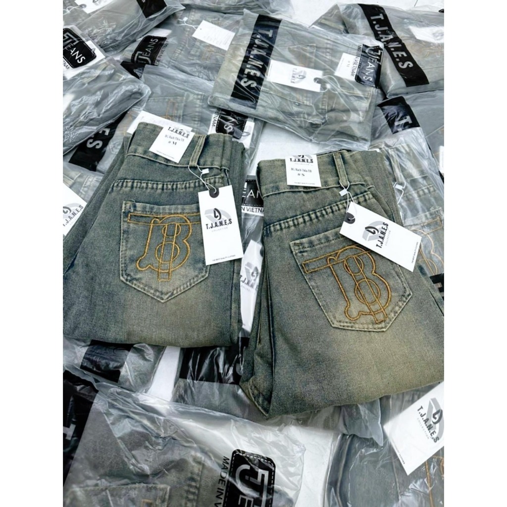Quần Bò Bagy Rách Logo Thêu Tb