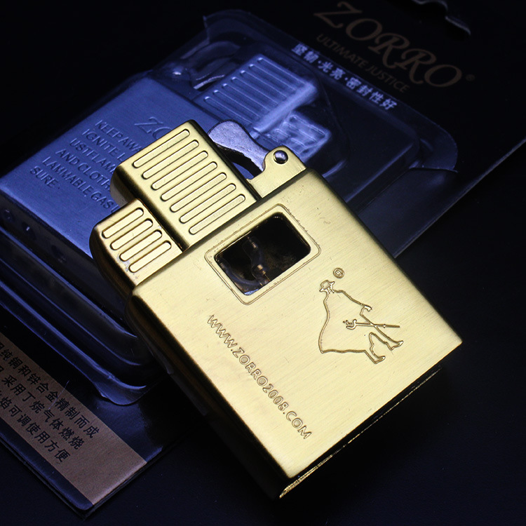 Zoro lighter 2 hooks gas tank (able to change Zippo)