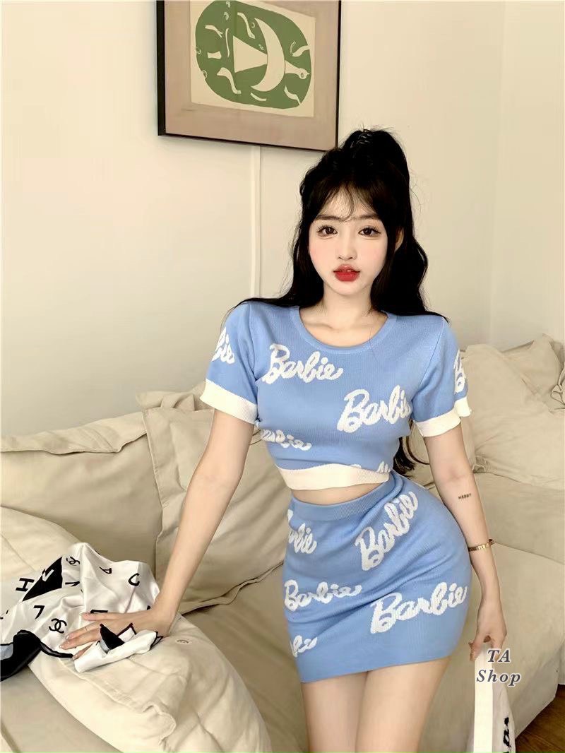Set váy len mongtoghi chữ Babie tôn dáng