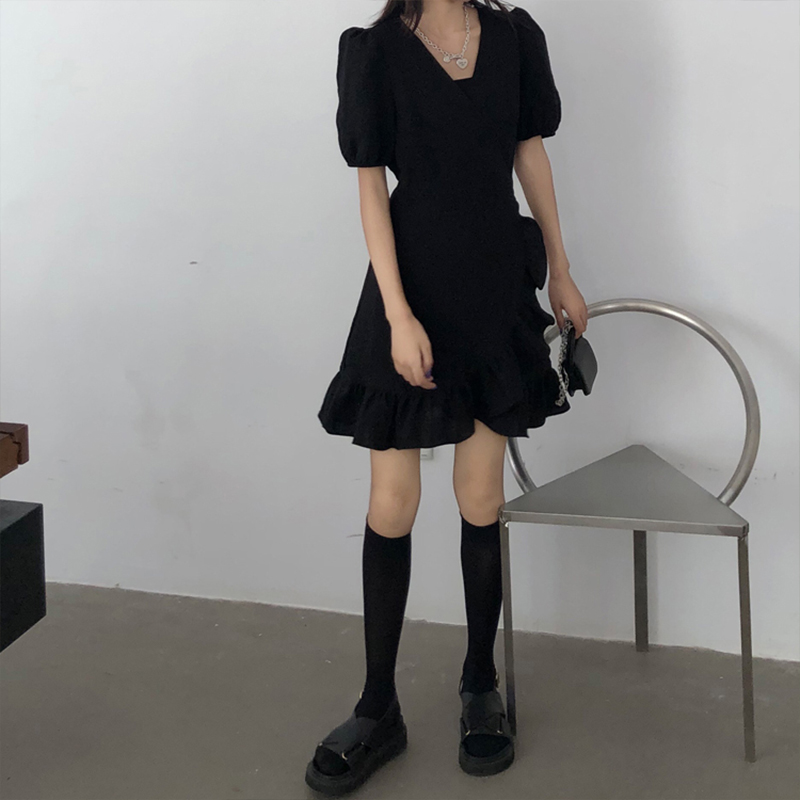 Zhu Xia Black dress, small, Hepburn style, temperament, narrow waist, slim, little black dress