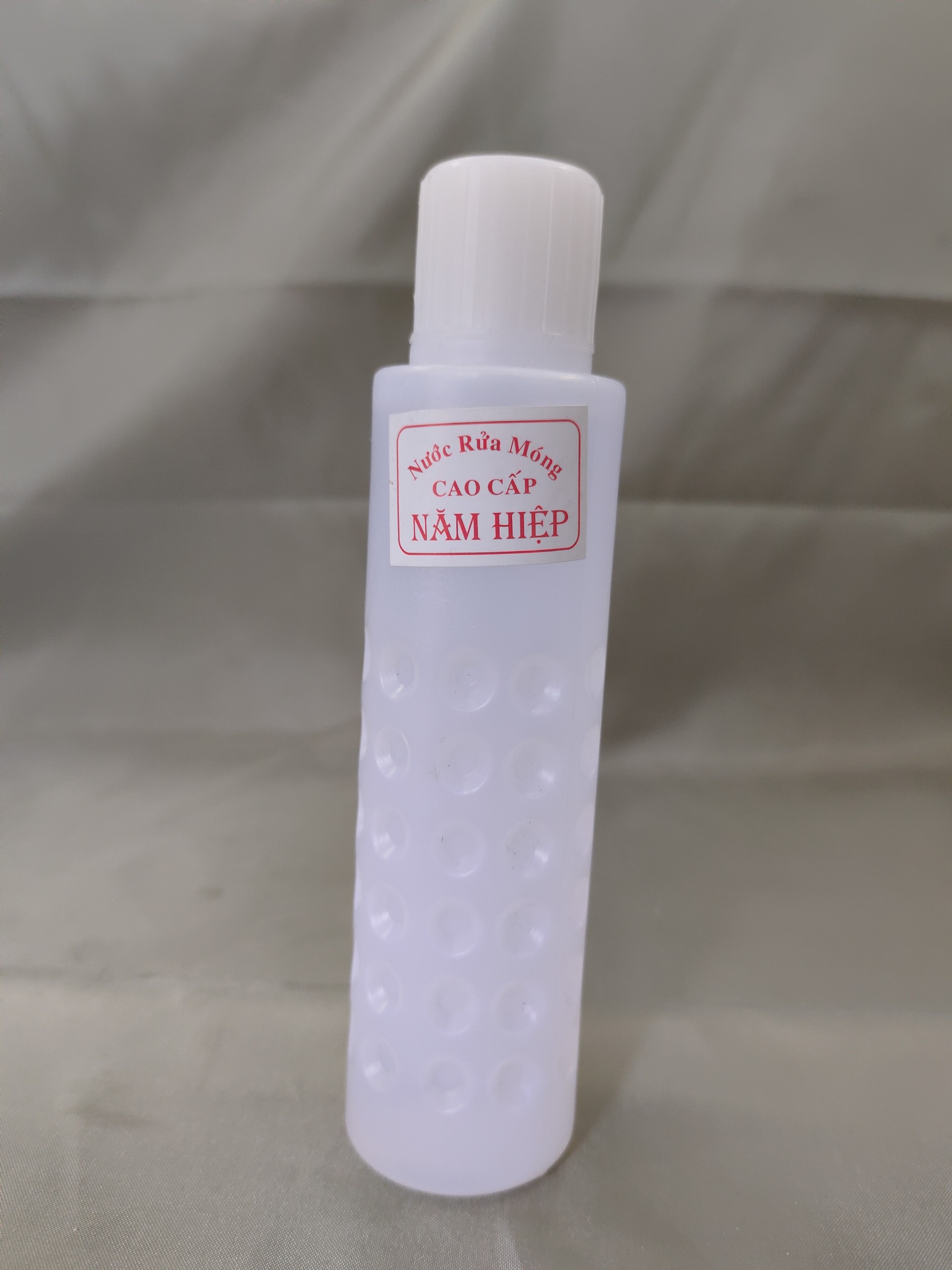 Nước rửa móng Năm Hiệp