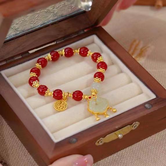 %E3%80%90Fresh%20An%20Lock%20Imitation%20Jade%20Bracelet%20Court%20Retro%20Style%20High%20Sense%20Women's%20Niche%20Design%20Fortune%20Bracelet%20Jewelry%20-%20Image%203