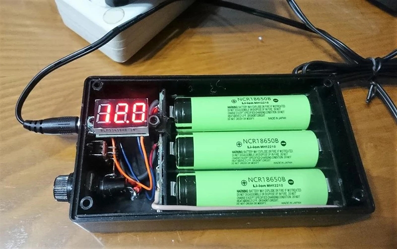 Đế pin 18650 chân hàn