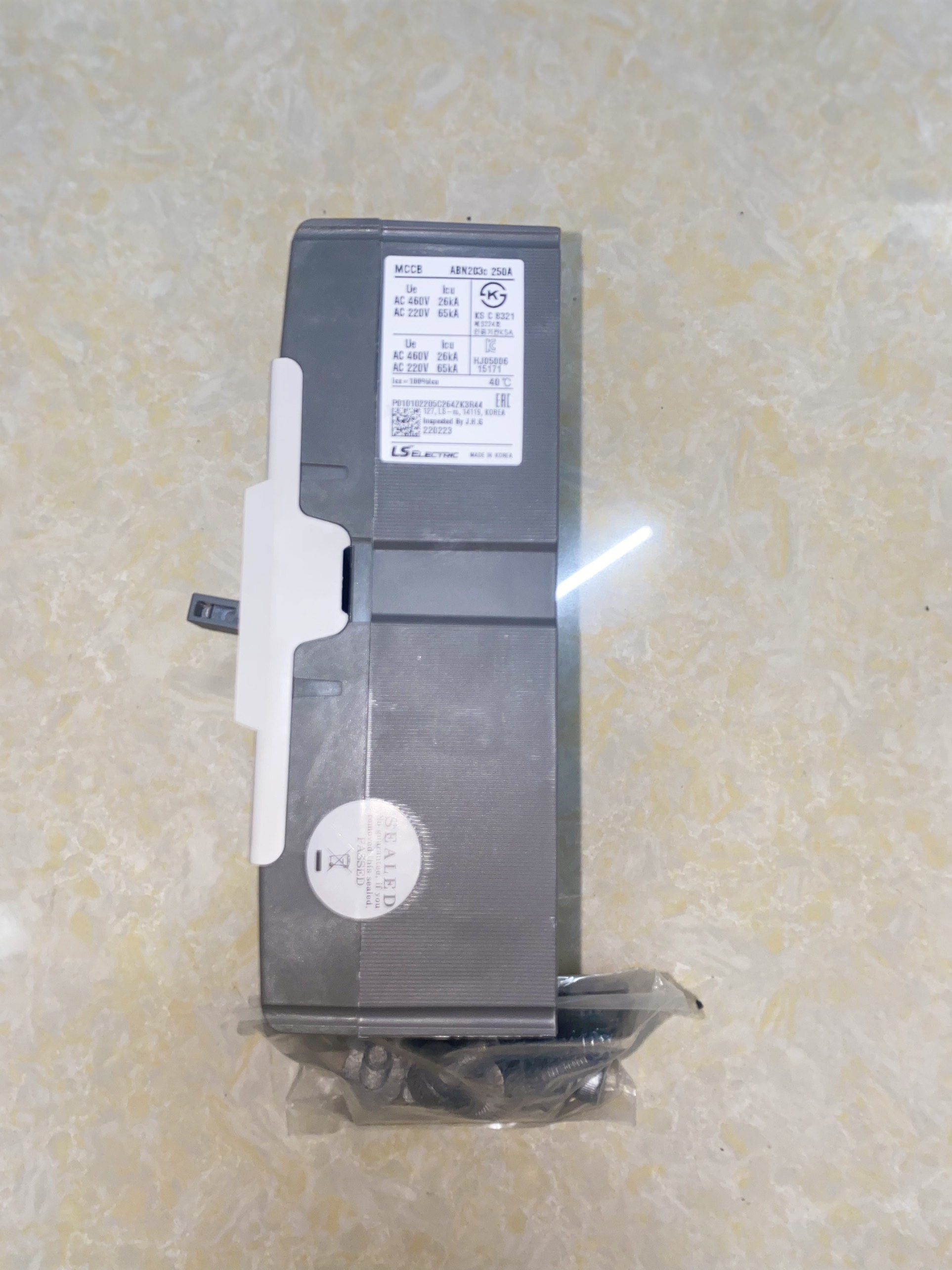 Aptomat (MCCB) LS chính hãng ABN203c 250A 30kA