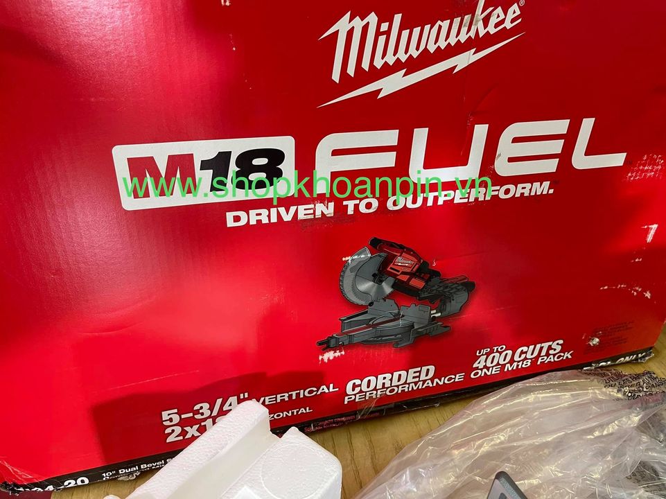 Máy cưa trượt pin Milwaukee 2734