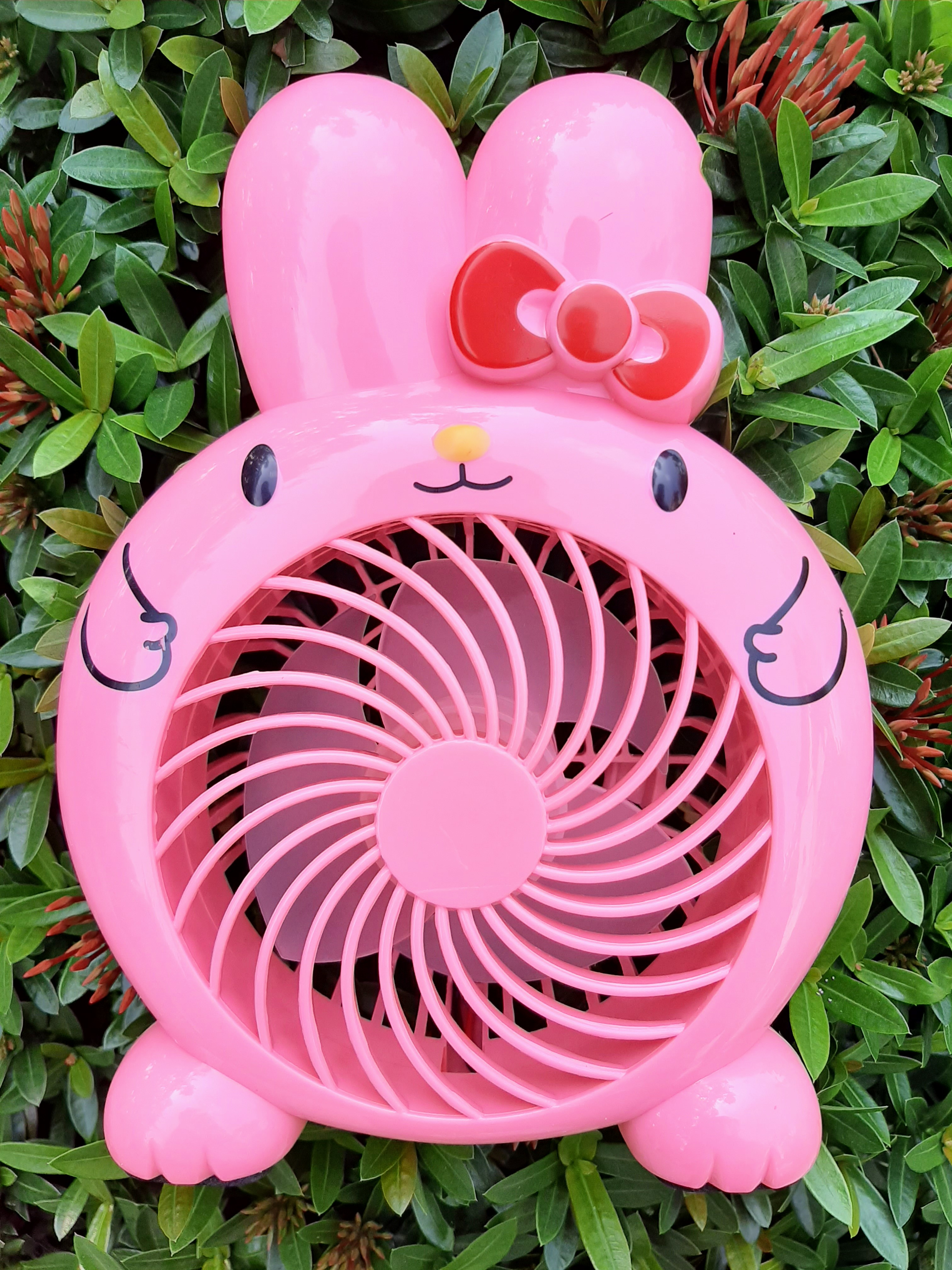 Quạt Sạc Mini Để Bàn Hình Thỏ Tích Điện Siêu Mát.