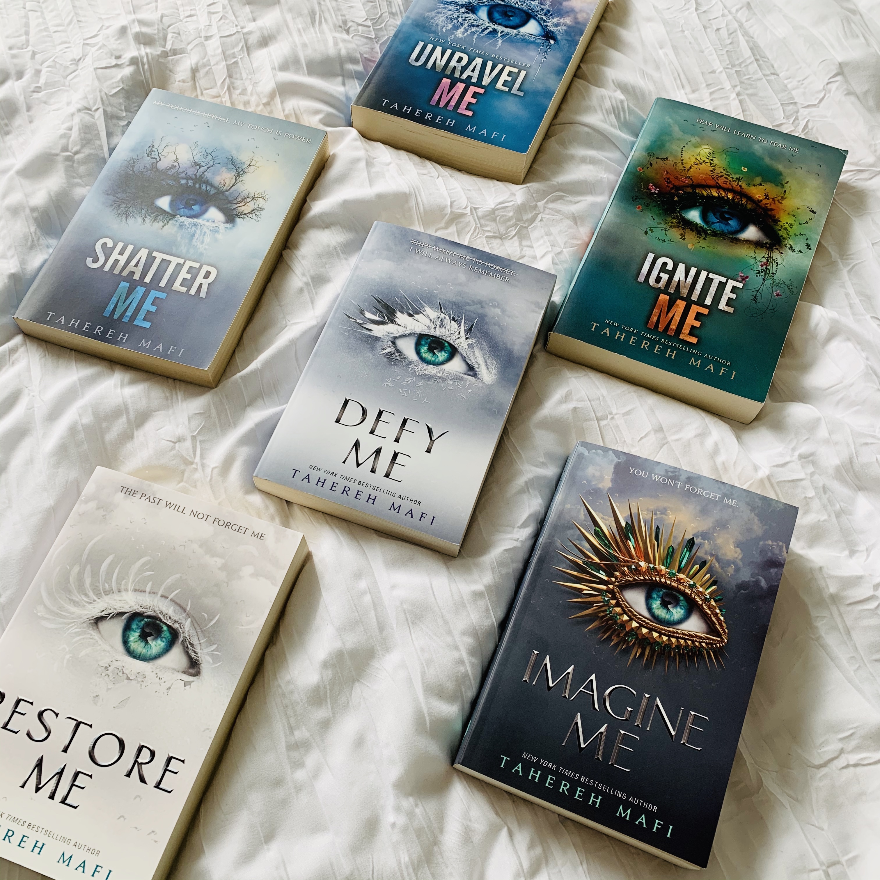 Ignite Me (Shatter Me, #3) by Tahereh Mafi