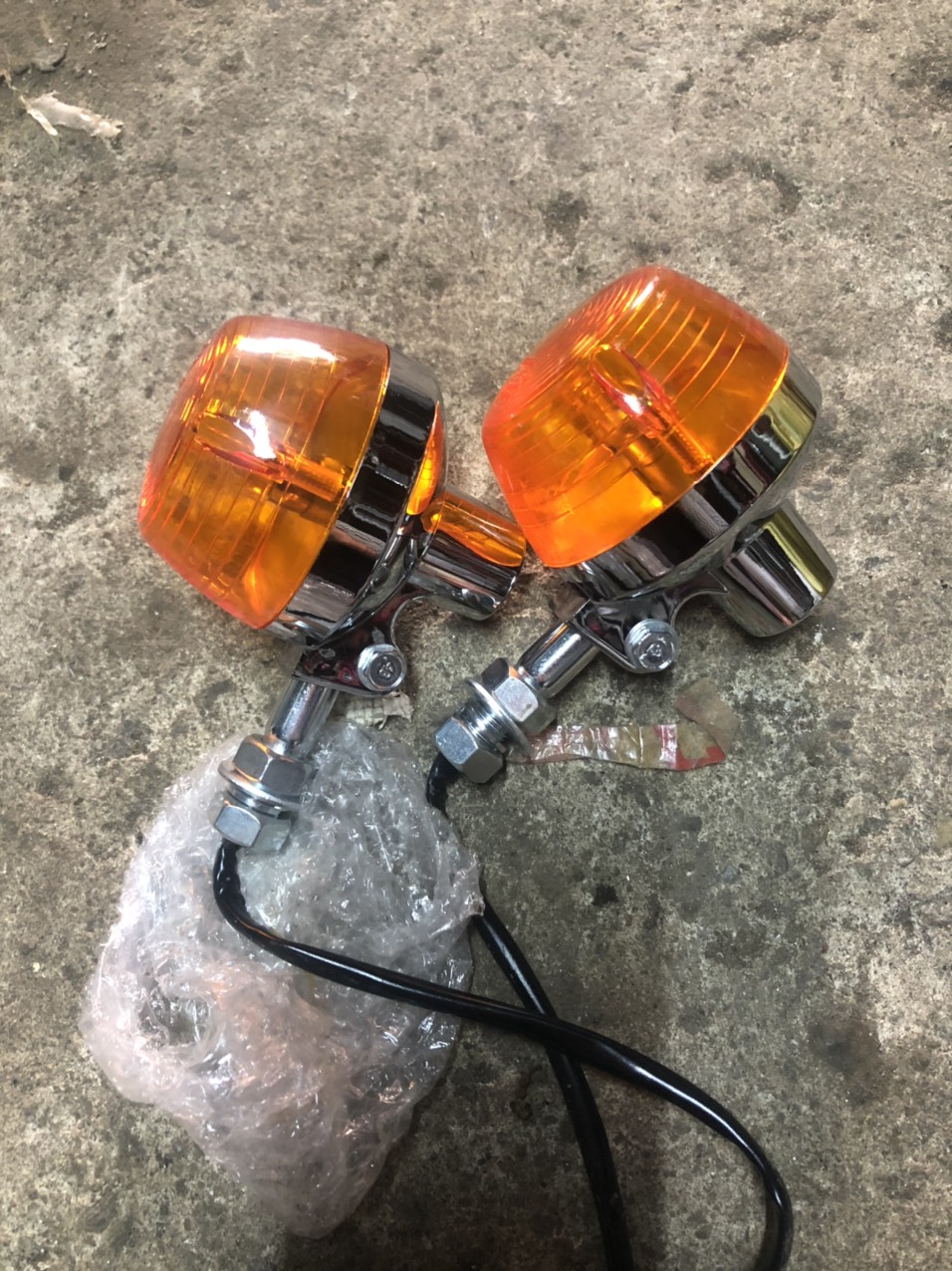 Đèn Xi nhan trước cho xe 3 bánh điện 12v
