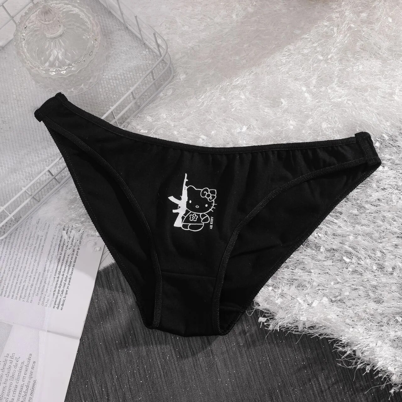 KMES] Sanrio Hello Kitty Women's Panties Sexy Thong Female
