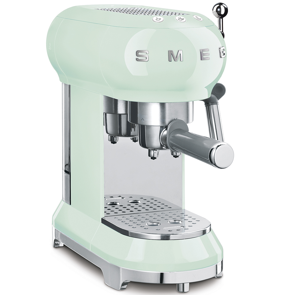smeg ecf01 coffee machine