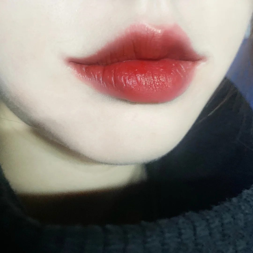Bbia 24 Lipstick in Earthy Pink Red Color (Bbia Last Velvet Lip Tint)