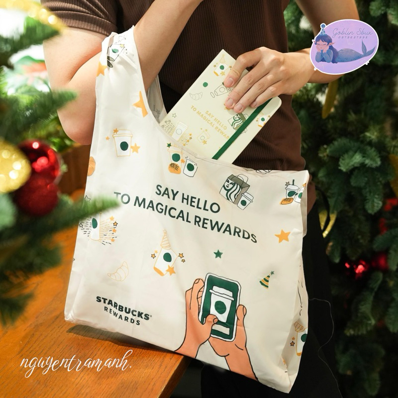 Starbucks túi vải gấp gọn “say hello to magical rewards”
