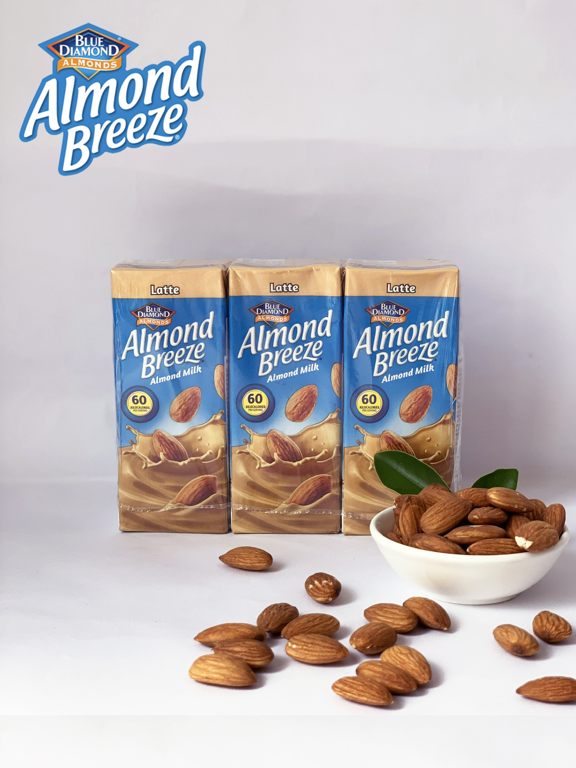 [MUST TRY - Thùng 8 Lốc 3 x 180ml ] Sữa Hạt Hạnh Nhân ALMOND BREEZE vị Latte