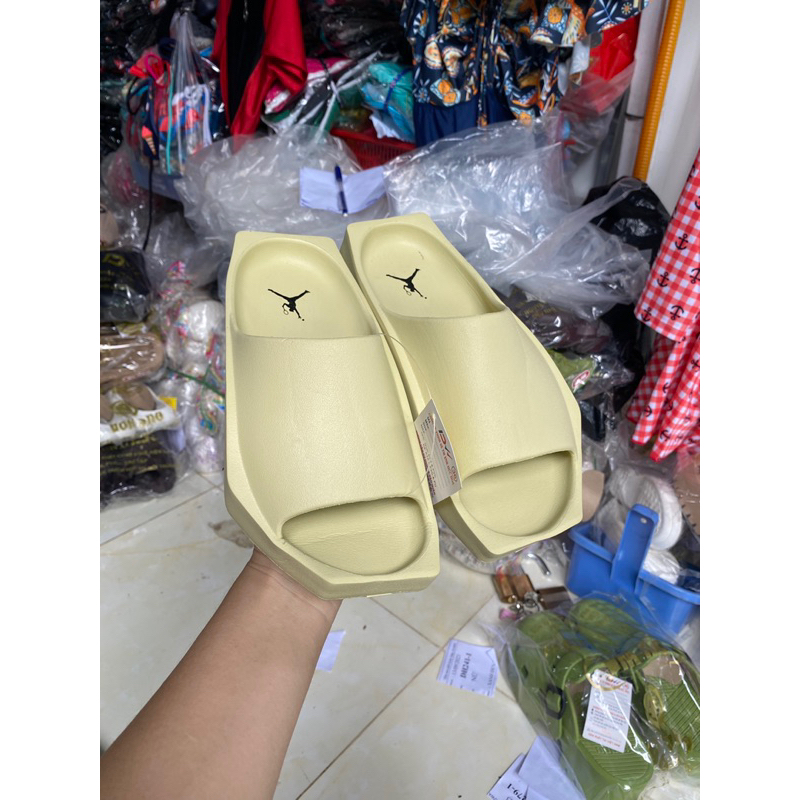 DÉP ĐÚC SIÊU NHẸ NAM NỮ 239-1 size 36-43