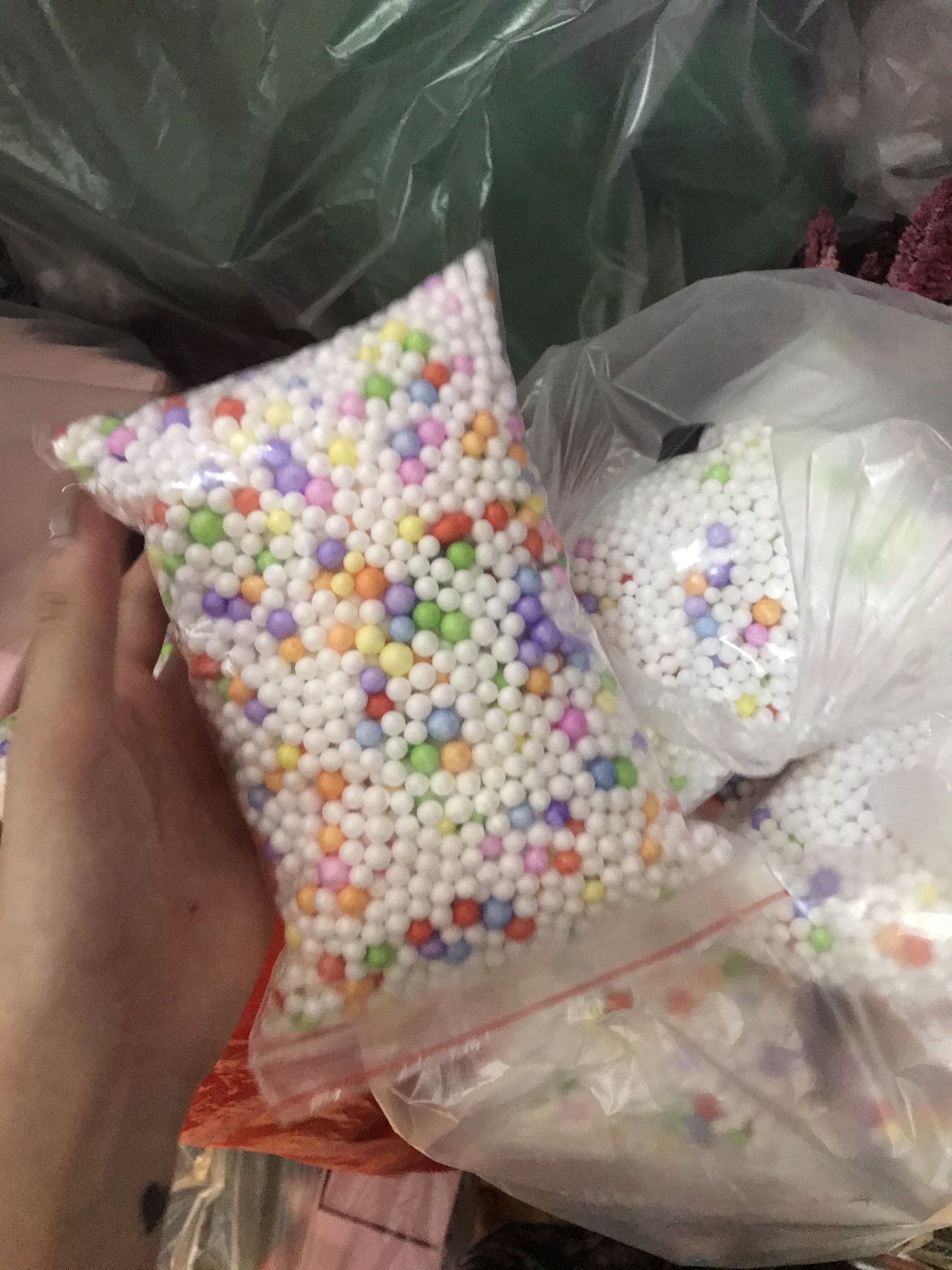 Hạt xốp mix màu lót hộp quà - trộn slime - nhồi ghế lười