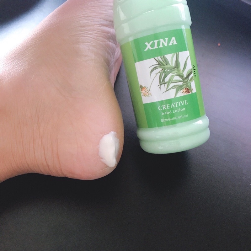 Kem làm mềm da - hỗ trợ làm móng Nail, chà gót chân