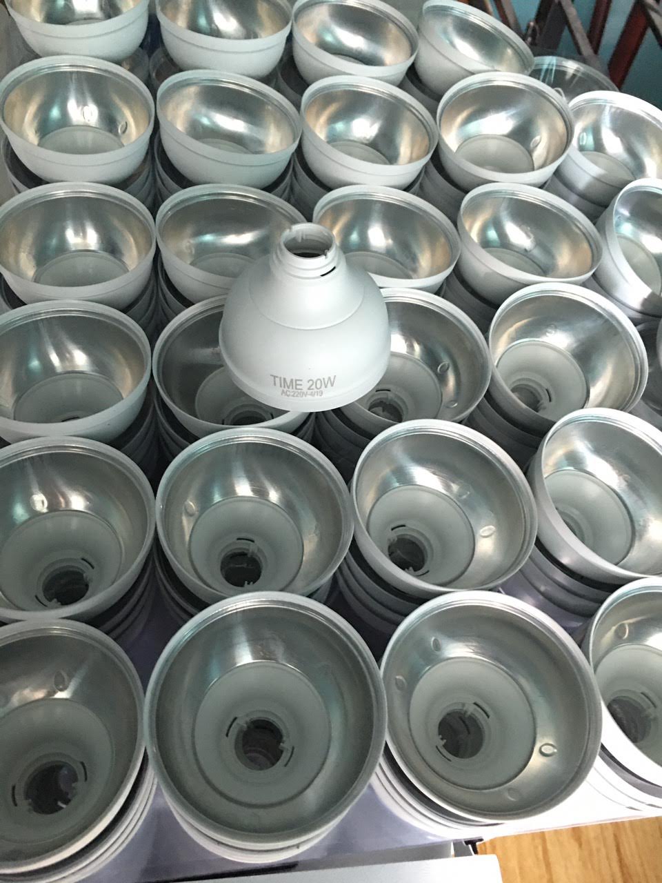 (SALE) Bóng đèn led 20W đui xoáy E27