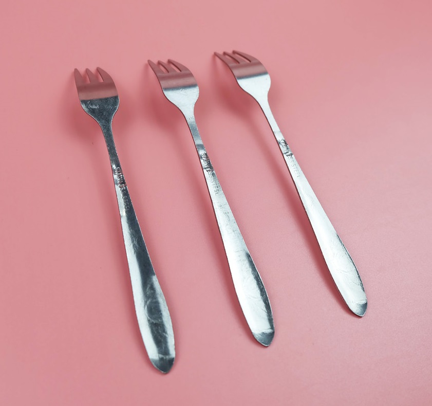 Combo 10 dĩa inox cán hoa bền đẹp không gỉ