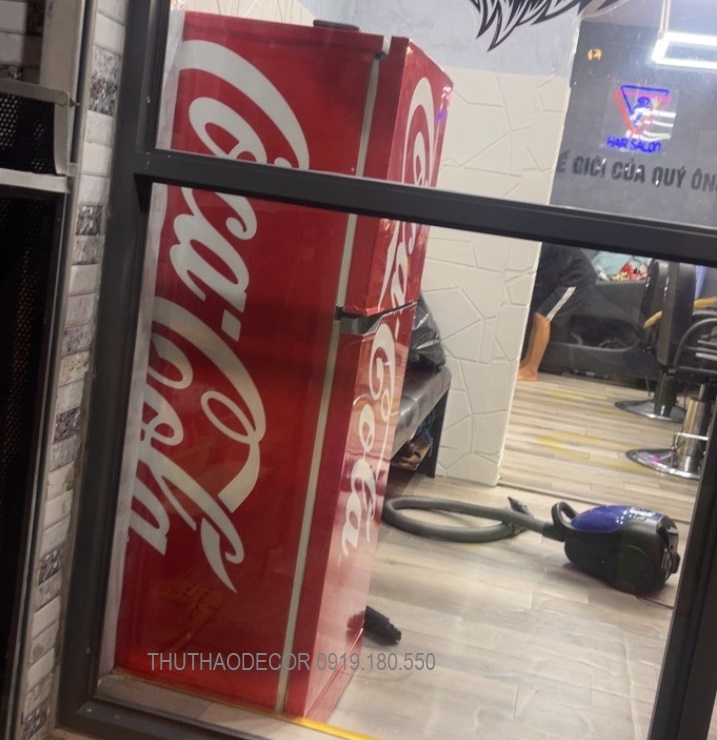 [HCM]Giấy Decal Dán Tủ Lạnh COLA NỀN ĐỎ - THUTHAODECOR