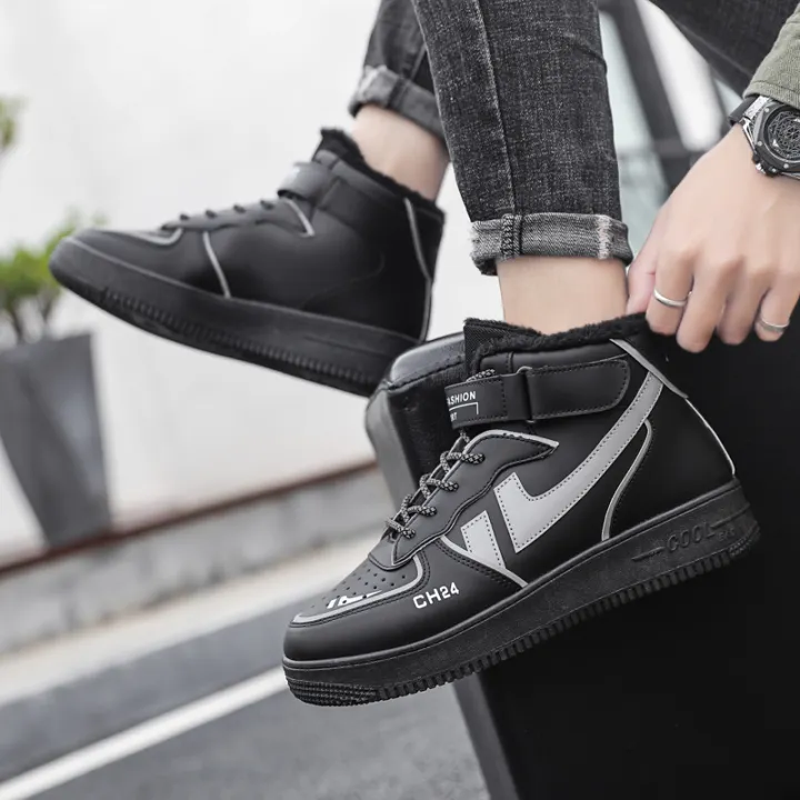 warm sneakers mens