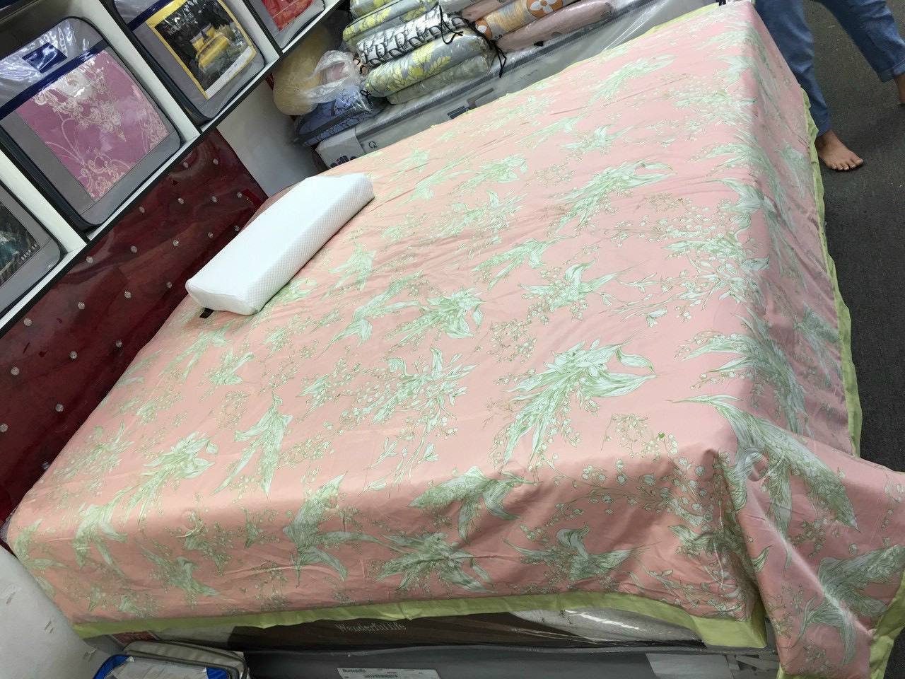 Blanket soft cool, silk import high-grade 2mx2m2, thin quilts suitable grafting summer and room air conditioning