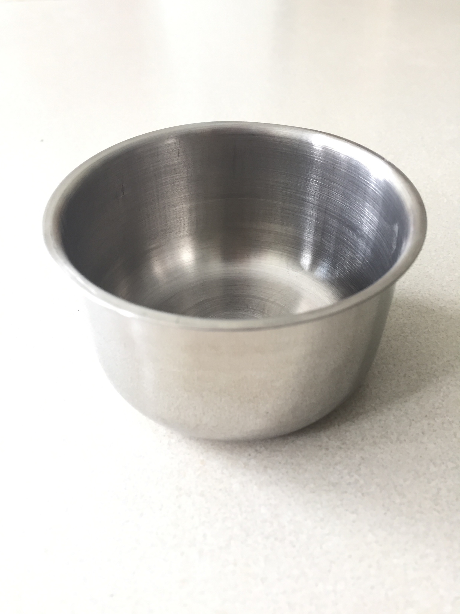 Chén inox y tế các cỡ