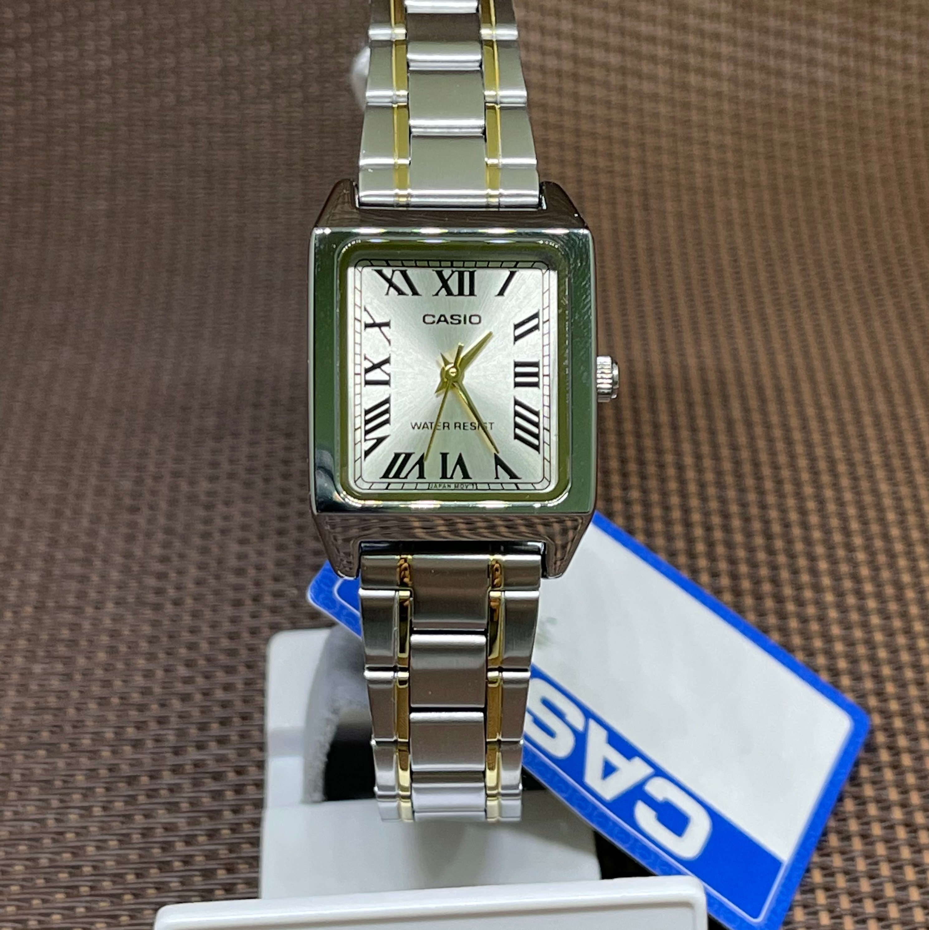 casio gold silver