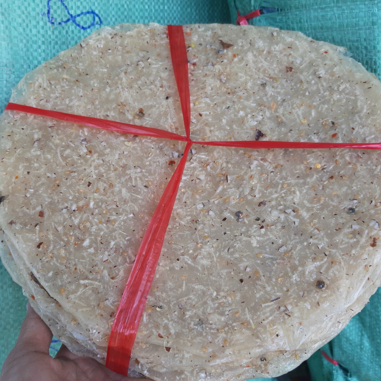 Bánh tráng dừa nướng Bình Định (chưa nướng) thơm ngon (tiêu, ớt, dừa, gia vị)