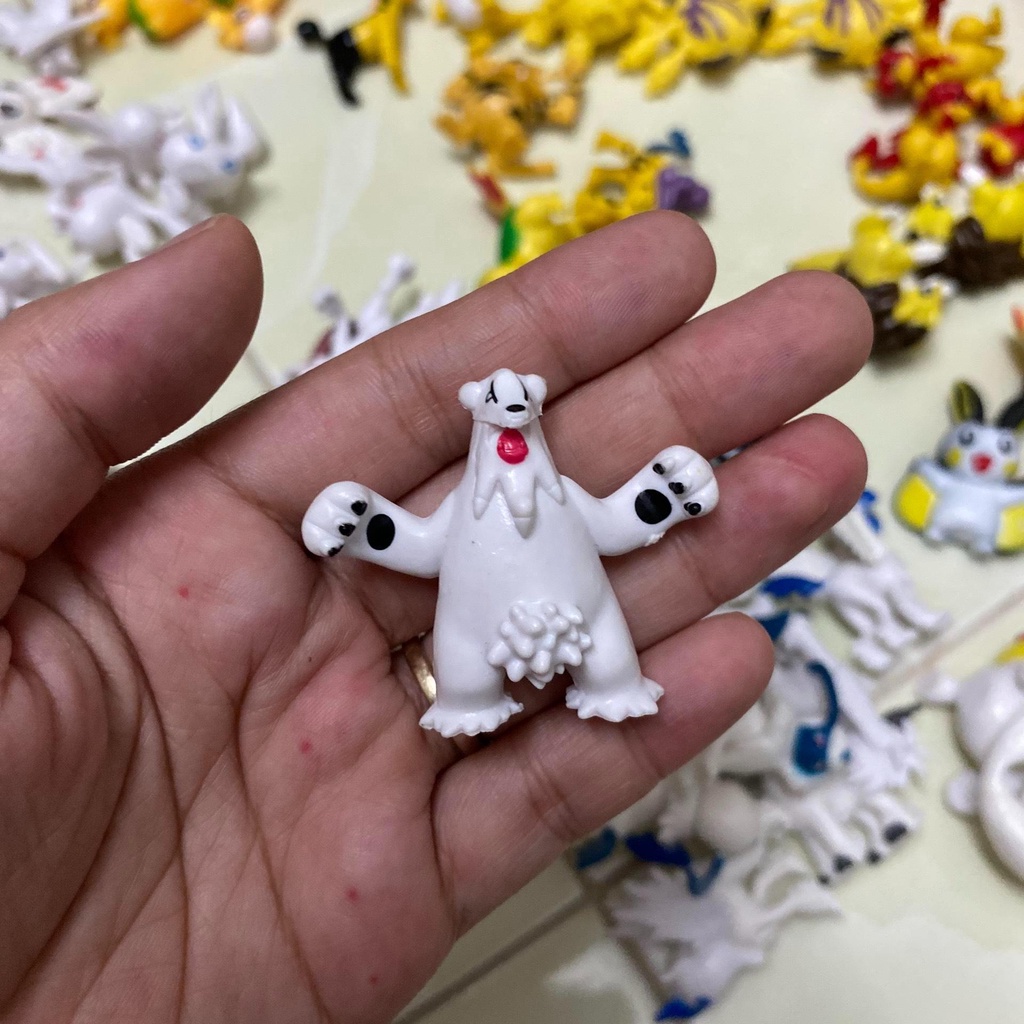 Mô hình pokemon màu trắng 5cm