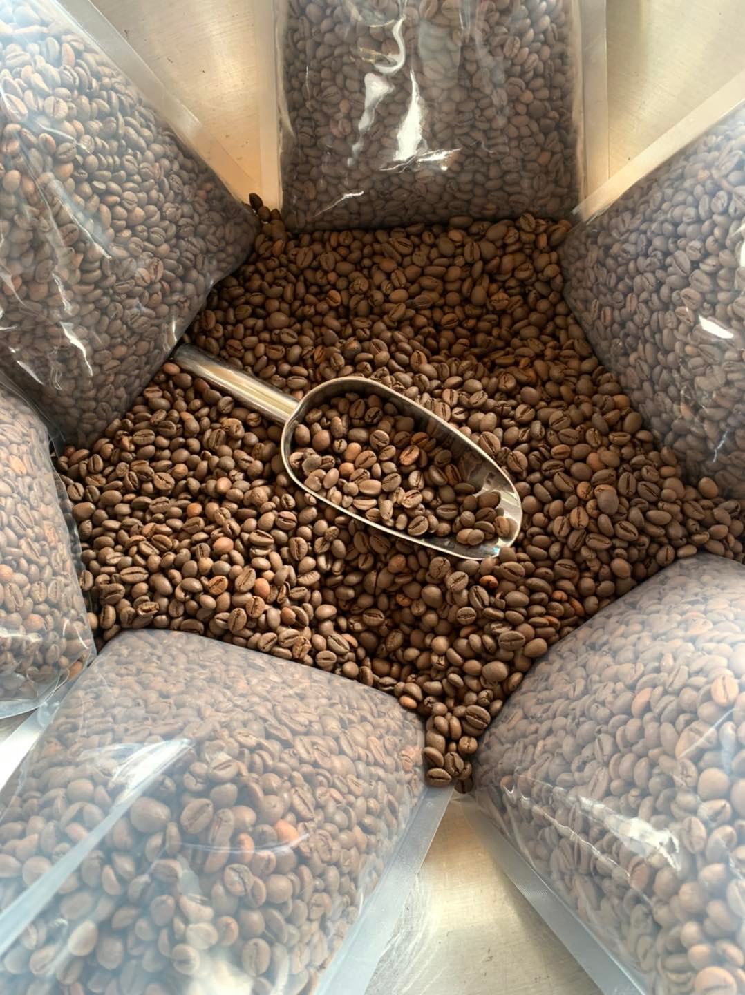 Cà phê Robusta mộc , nguyên chất 100%!