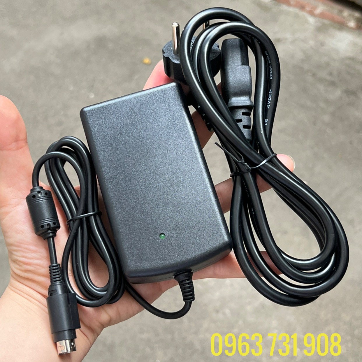 Adapter nguồn máy bán hàng 24v 2.5a chân 4 pin