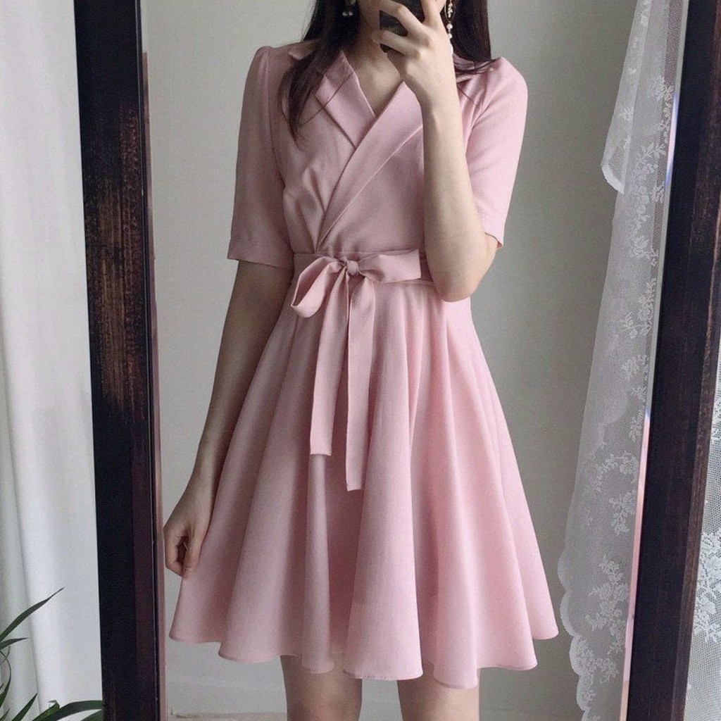 Đầm vest hồng thắt nơ