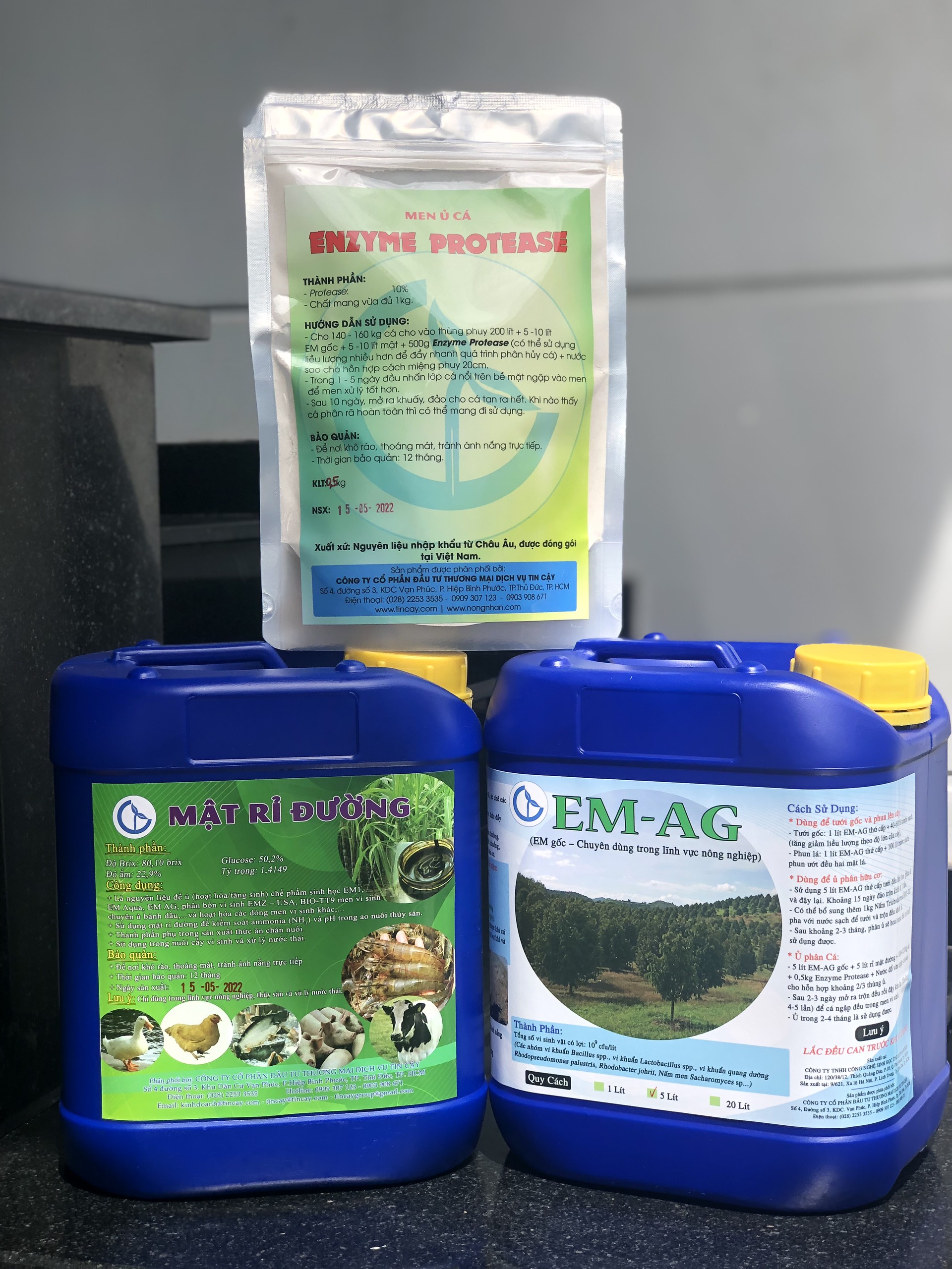 Combo Vi Sinh Ủ Phân Cá Dùng Cho Cây Trồng (Gồm 5 lít EM Gốc + 5 lít Mật Rỉ Đường + 0.5kg Men Ủ Phân Cá Protease)