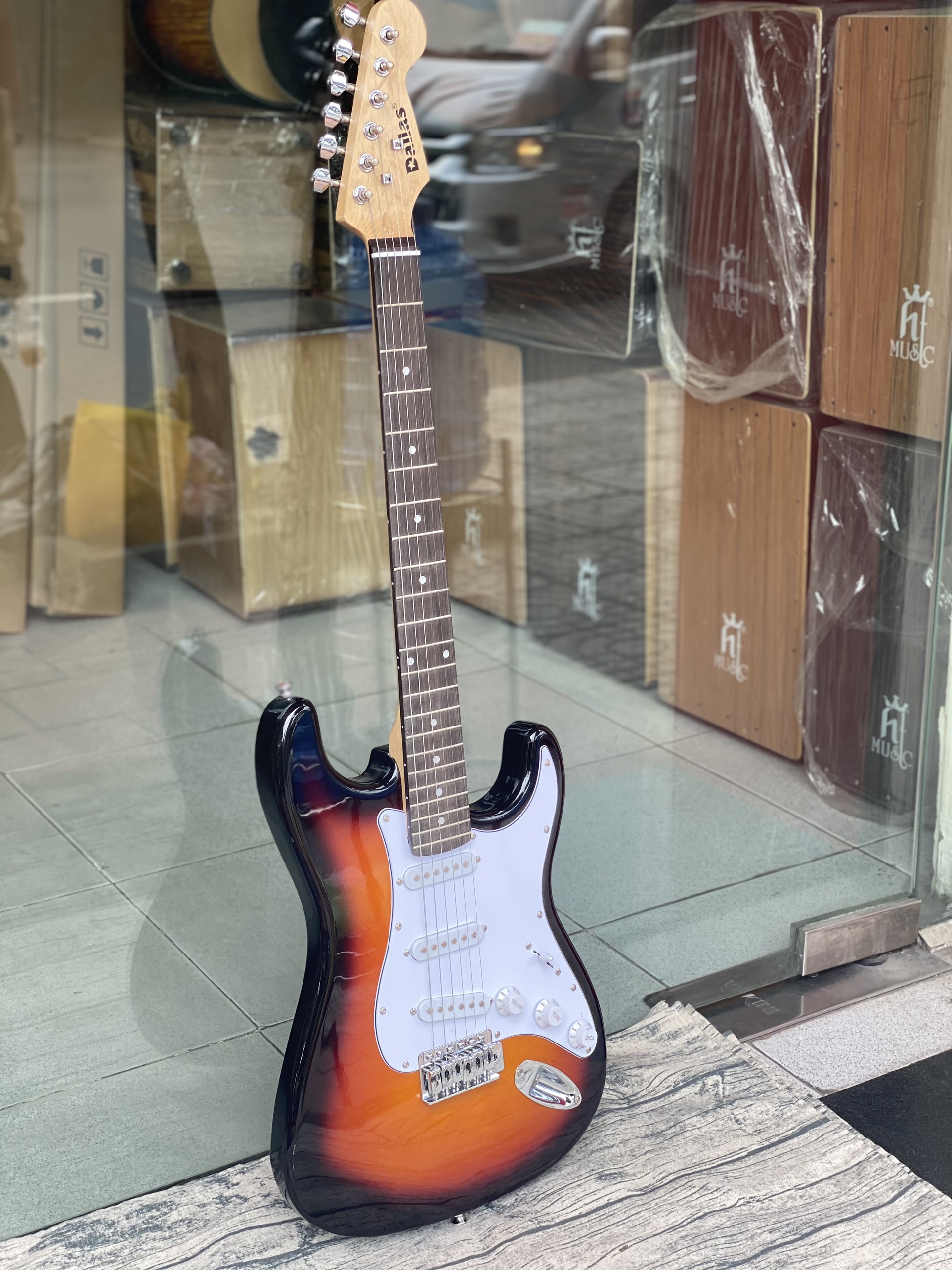 Đàn Guitar điện 3 mobin hãng Dallas