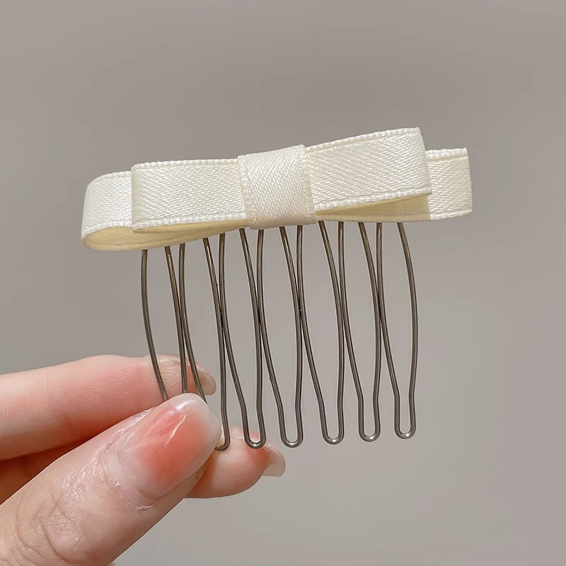 Lược cài tóc đính nơ dễ thương cho bé gái