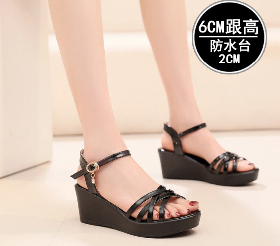 Giày sandan đế xuồng quai đan