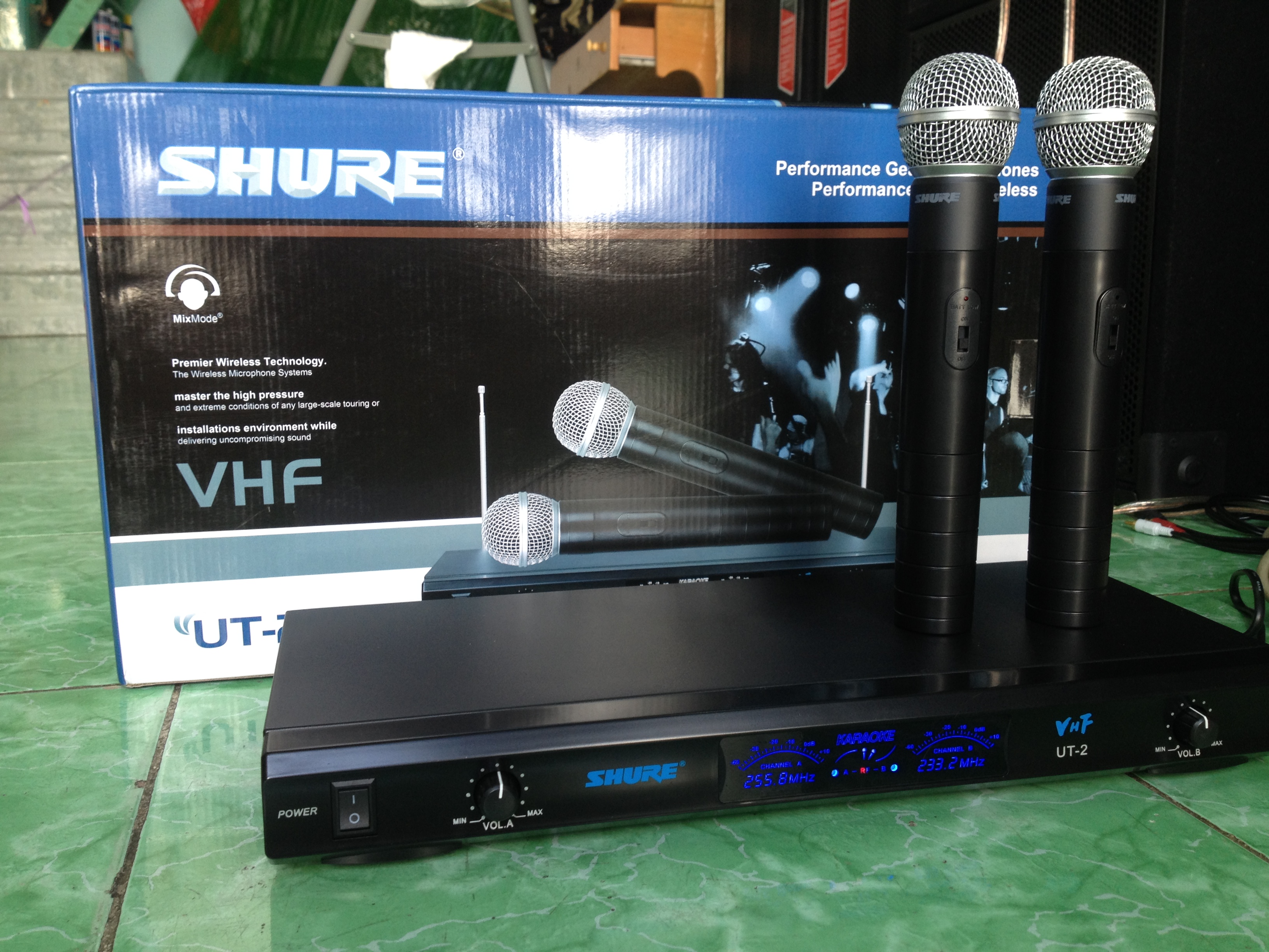 BỘ 2 MICRO SHURE KHÔNG DÂY CAO CẤP