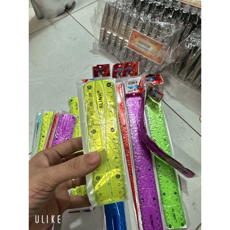 Thước kẻ nhựa dẻo dài 20cm và 30cm