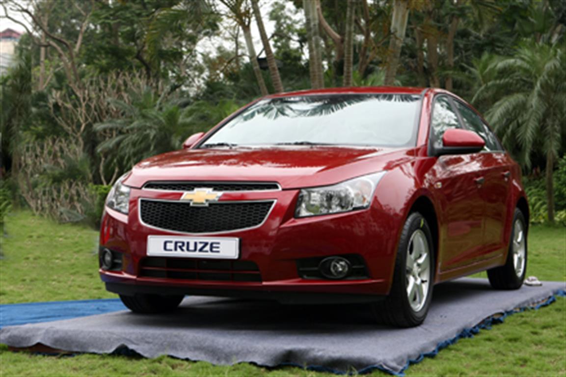 Ốp đèn gầm Chervolet cruze 2010-2012