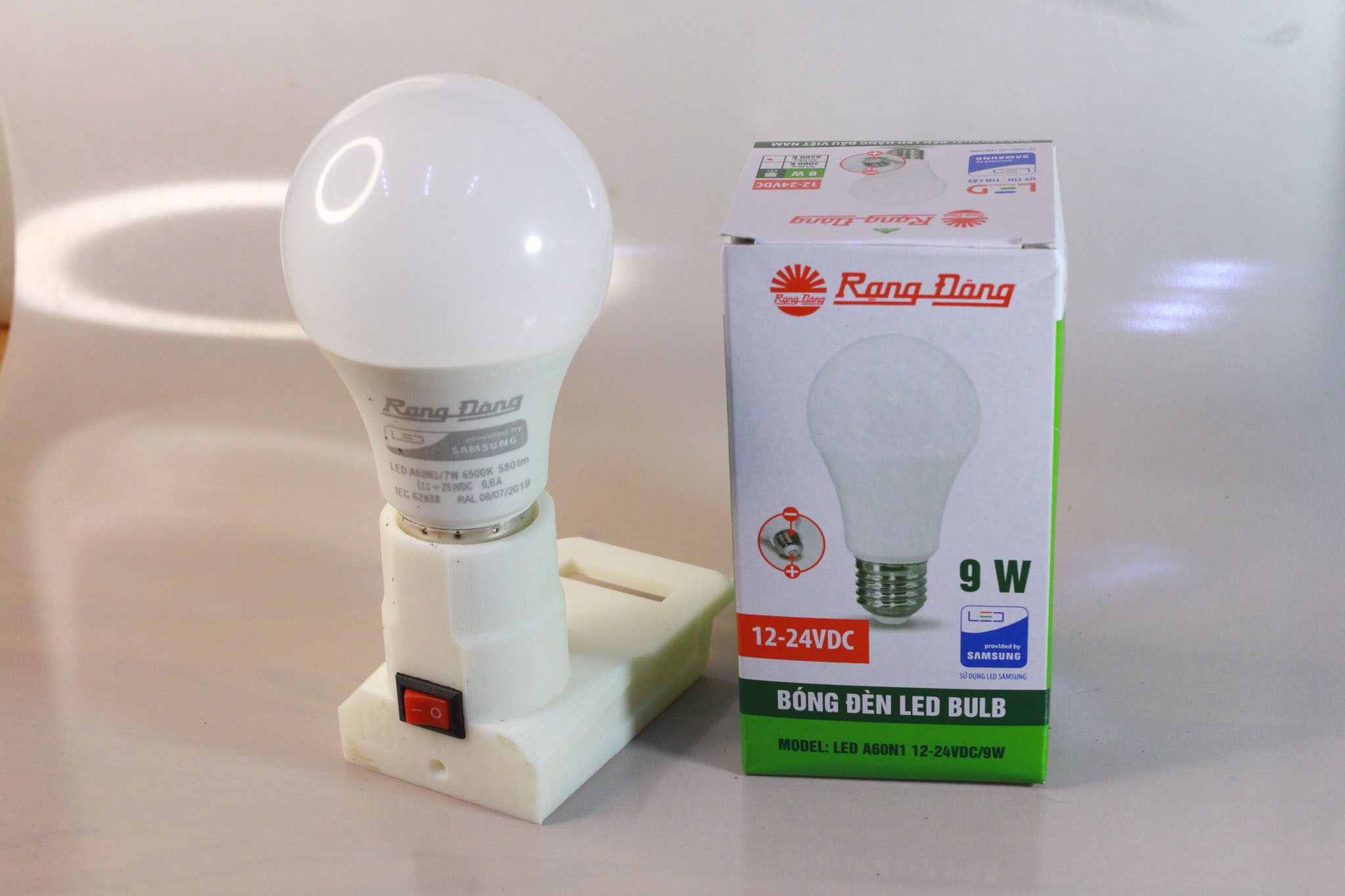Đèn led thắp sáng dùng pin Voto 18MM