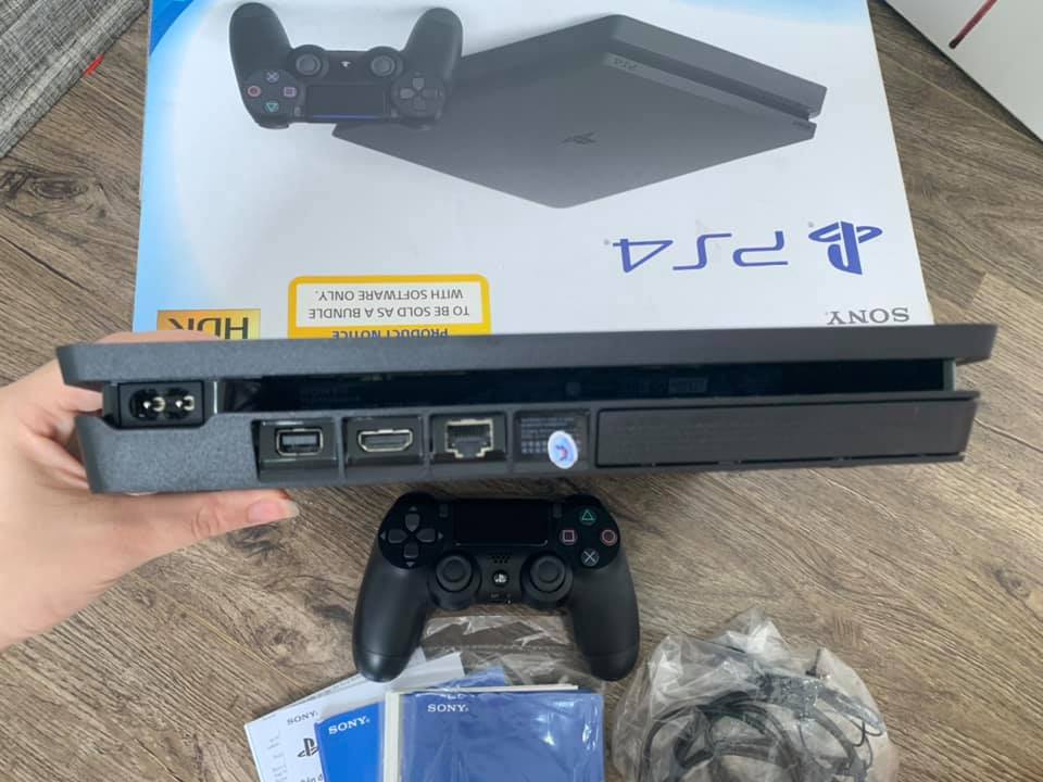 Máy PS4 Slim kèm tài khoản PES25.